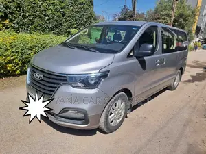 Hyundai H1 2021 Gray