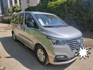 Hyundai H1 2021 Gray