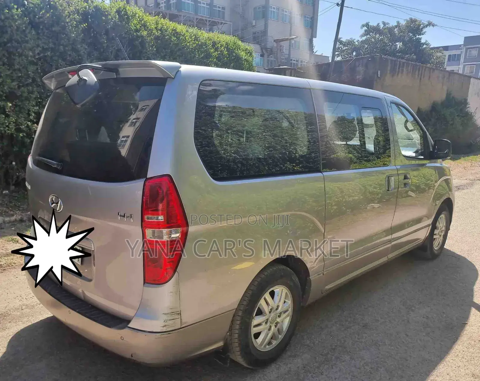 Hyundai H1 2021 Gray