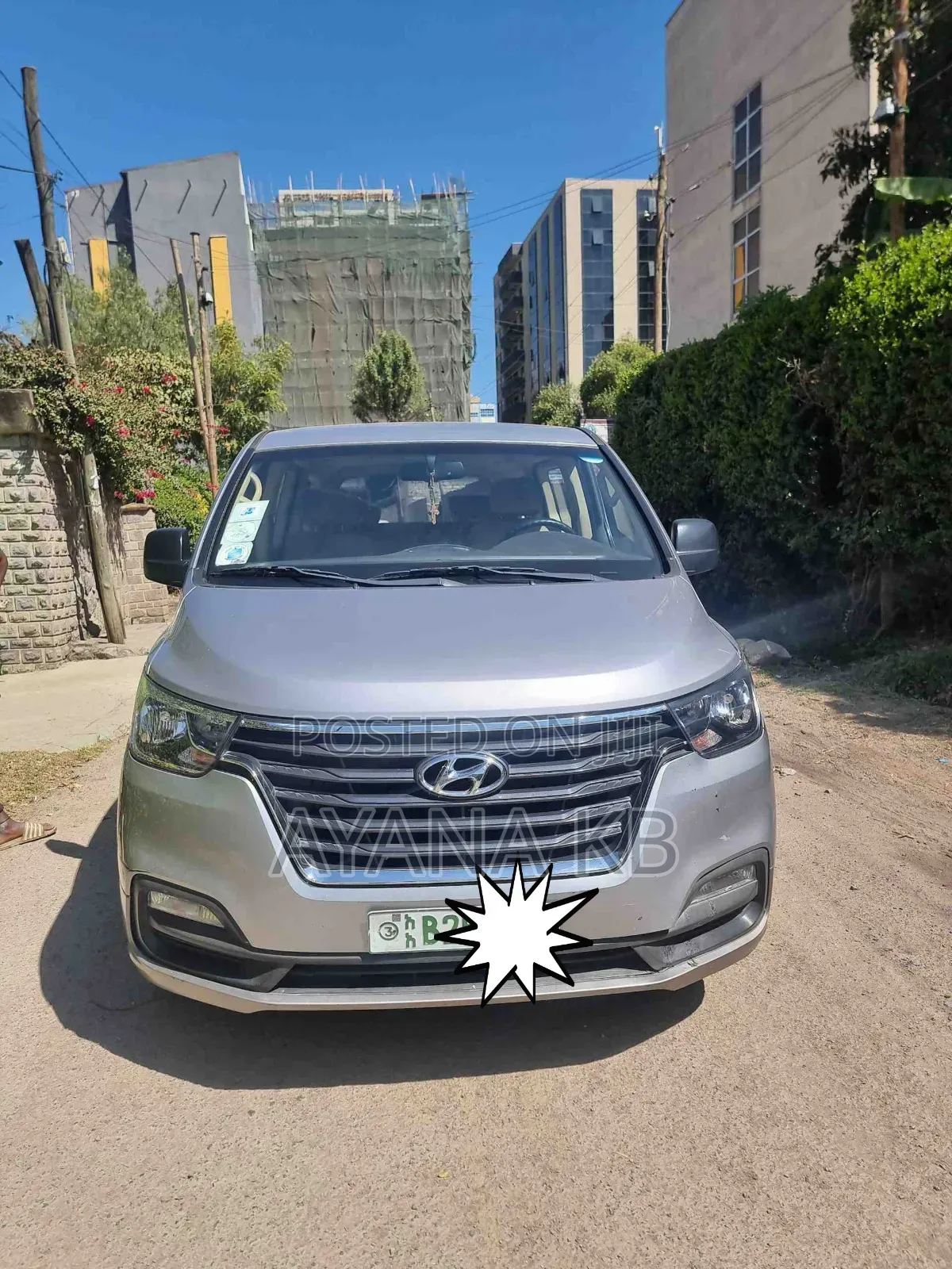 Hyundai H1 2021 Gray