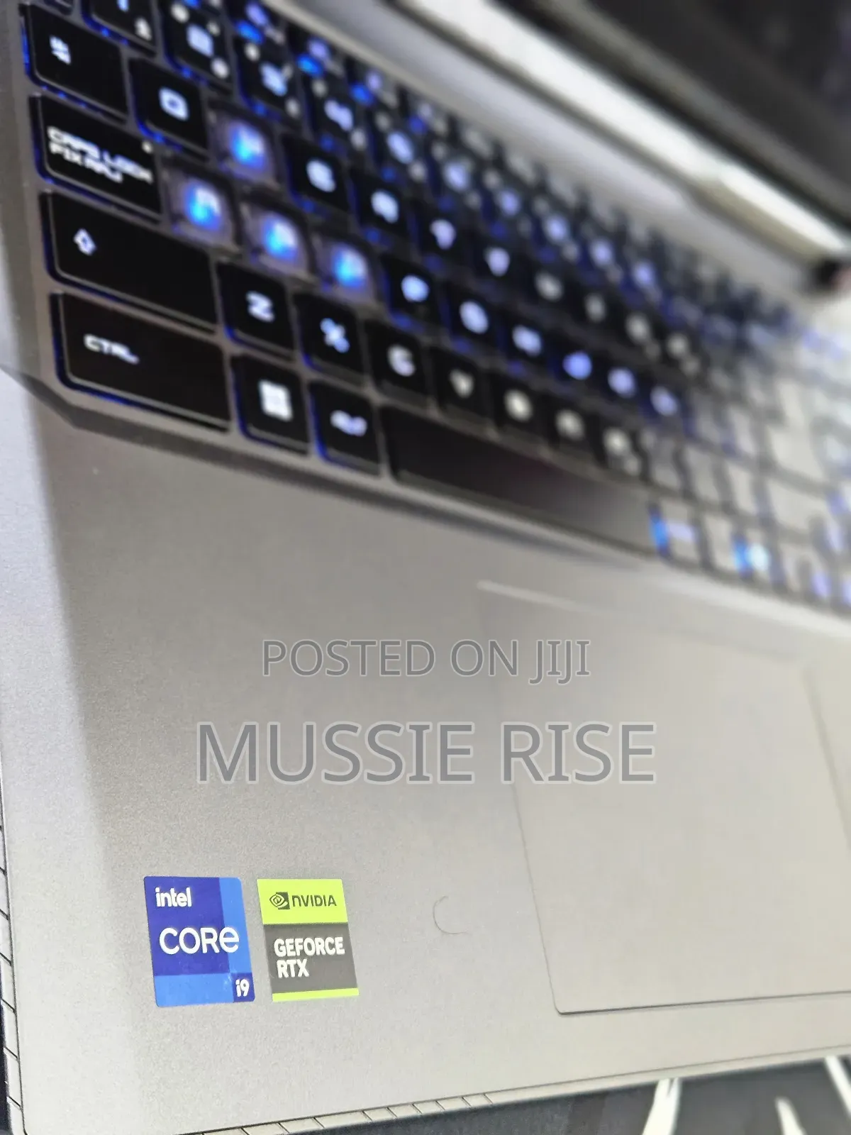 New Laptop MSI Vector GP68 HX 13V 32GB Intel Core I9 SSD 1T