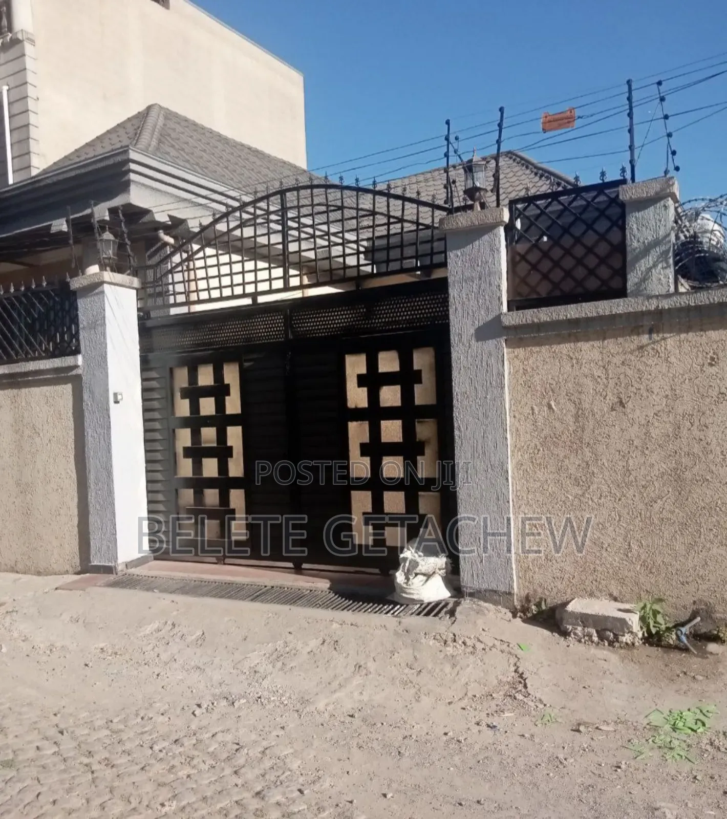 4bdrm Villa in Meta Jacros, Luxury, Bole for sale