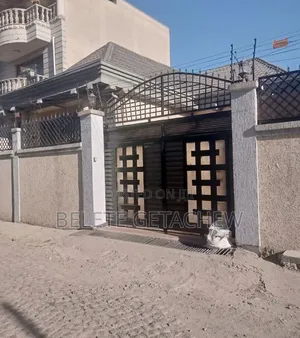 4bdrm Villa in Meta Jacros, Luxury, Bole for sale