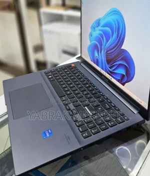 New Laptop Asus VivoBook 15 X505BA 16GB Intel Core I7 SSD 512GB