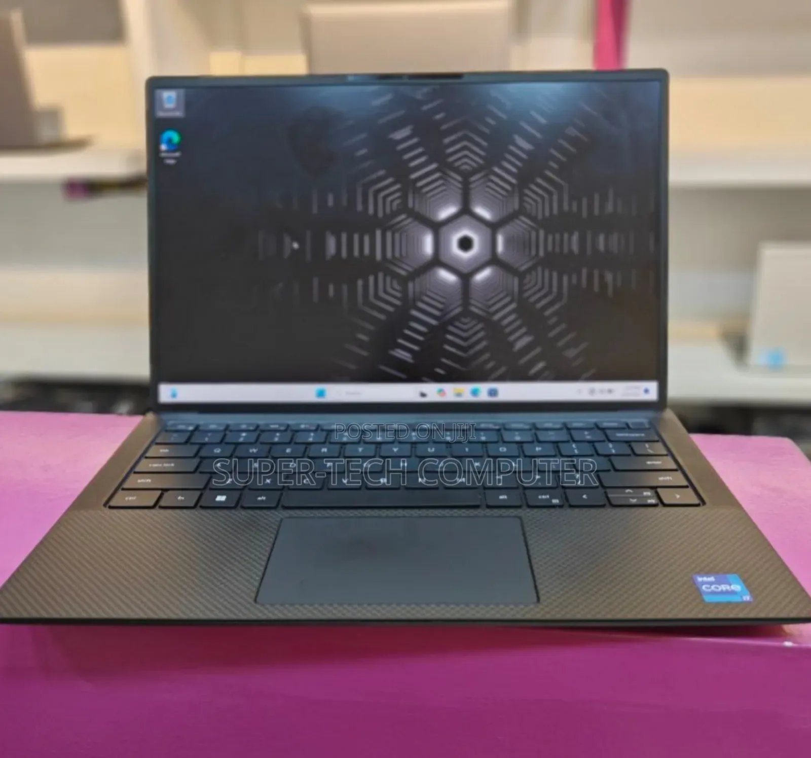 New Laptop Dell Precision 15 7550 32GB Intel Core I7 SSD 512GB