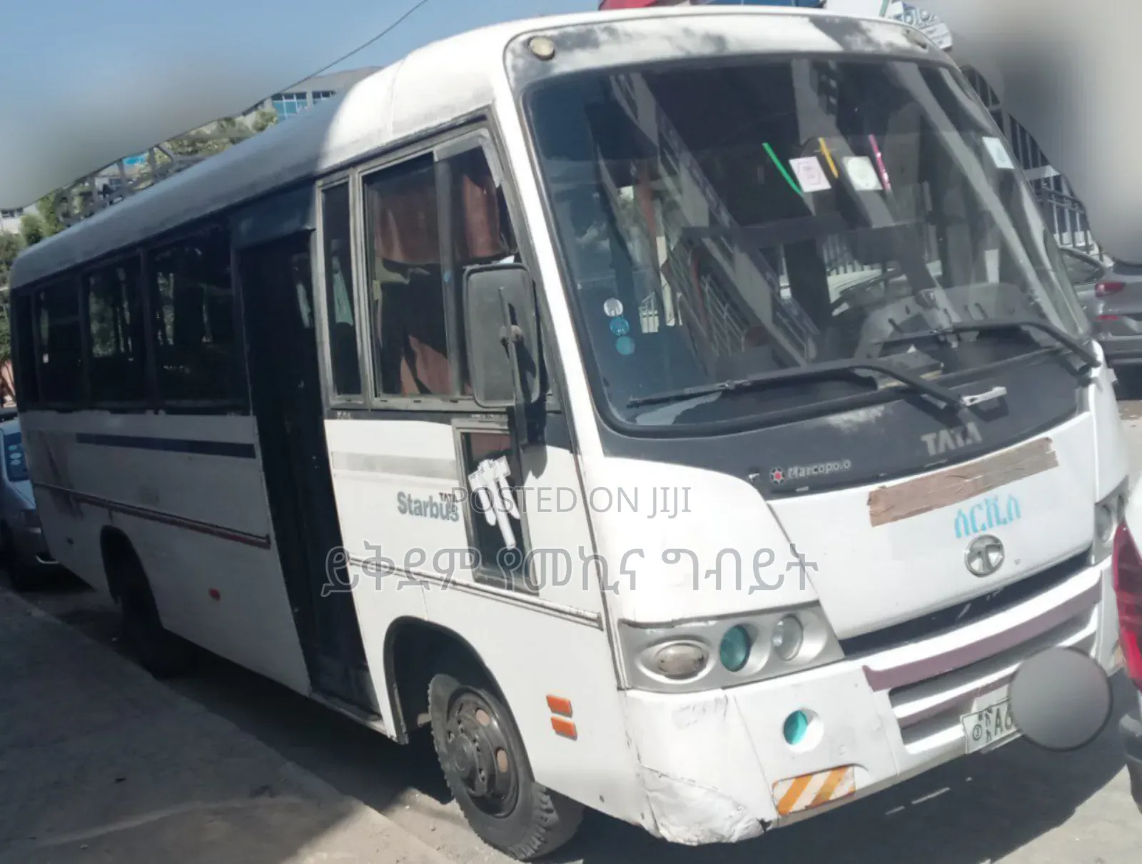 Tata Starbus Ultra Skool 2012 White