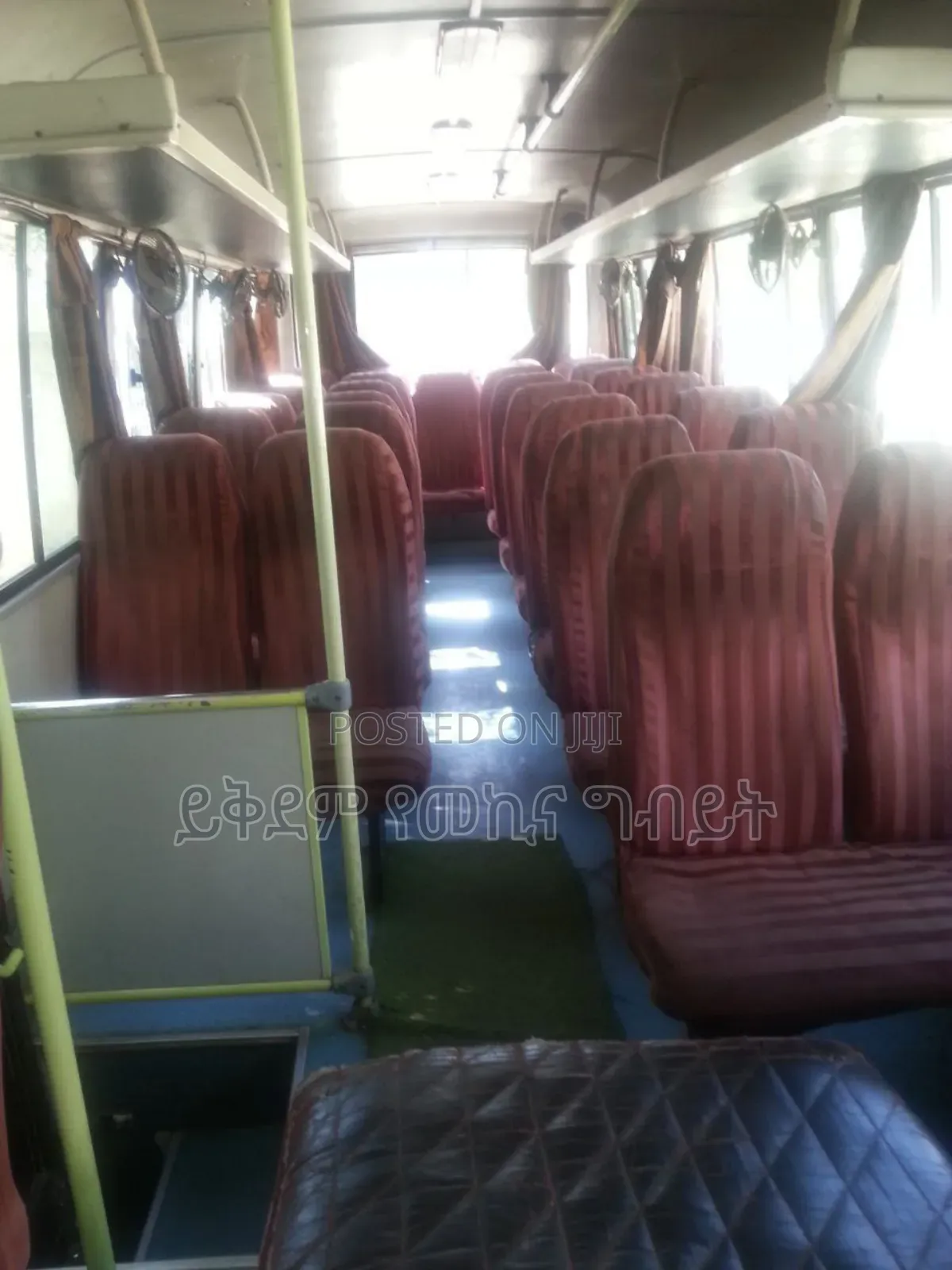 Tata Starbus Ultra Skool 2012 White