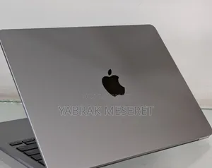 Photo - New Laptop Apple MacBook Air 2023 M2 8GB Apple M2 SSD 256GB