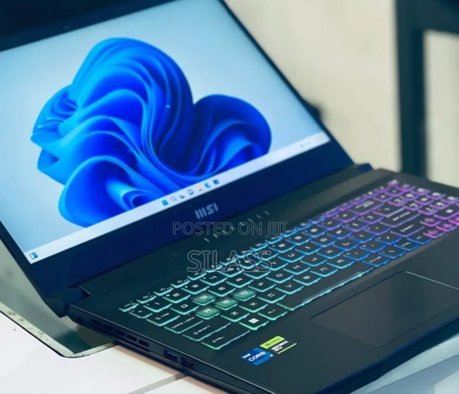 New Laptop MSI Katana 15 16GB Intel Core I7 SSD 1T