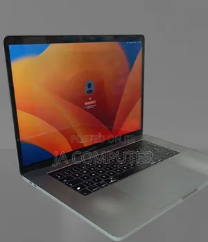 New Laptop Apple MacBook Pro 2017 16GB Intel Core I7 SSD 512GB