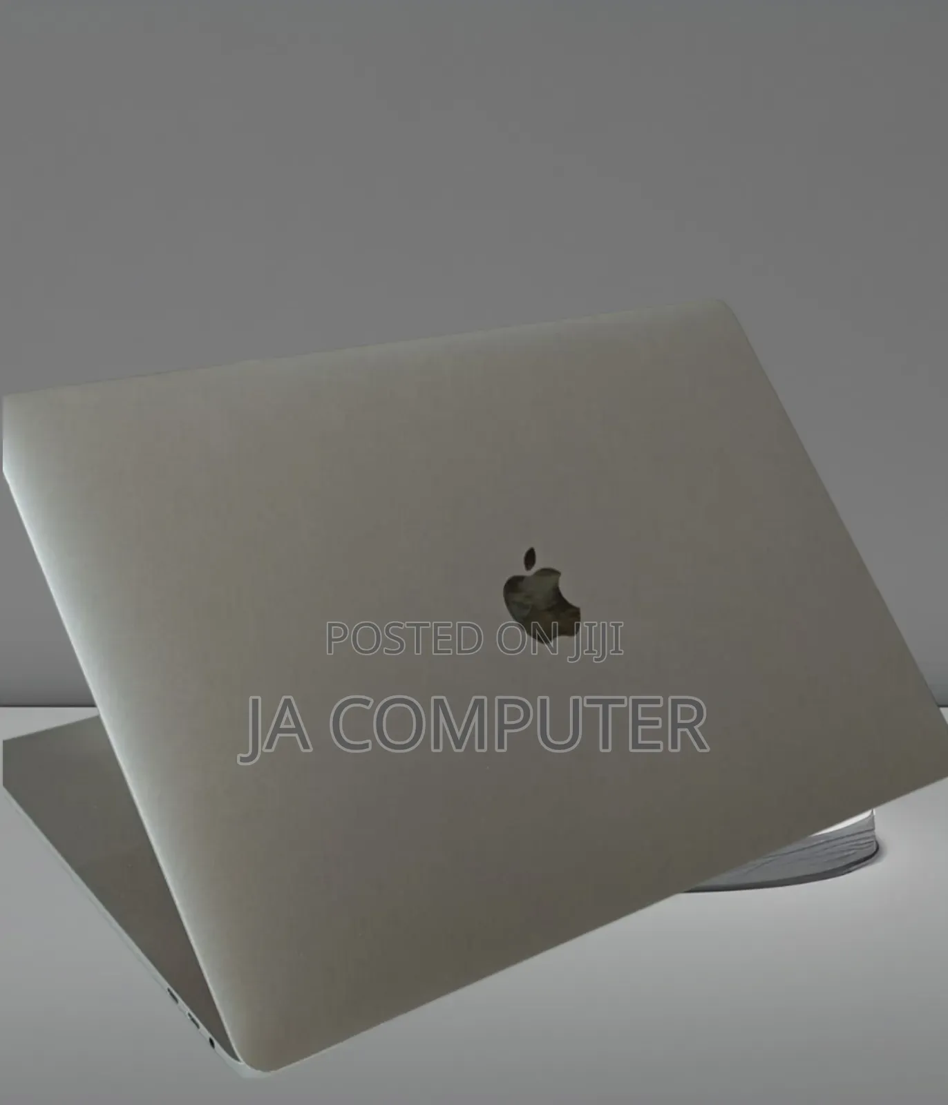 New Laptop Apple MacBook Pro 2017 16GB Intel Core I7 SSD 512GB