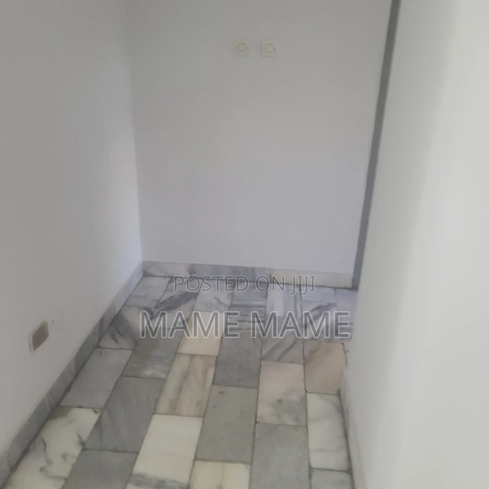 5bdrm House in Addis Abeba, Bole for rent