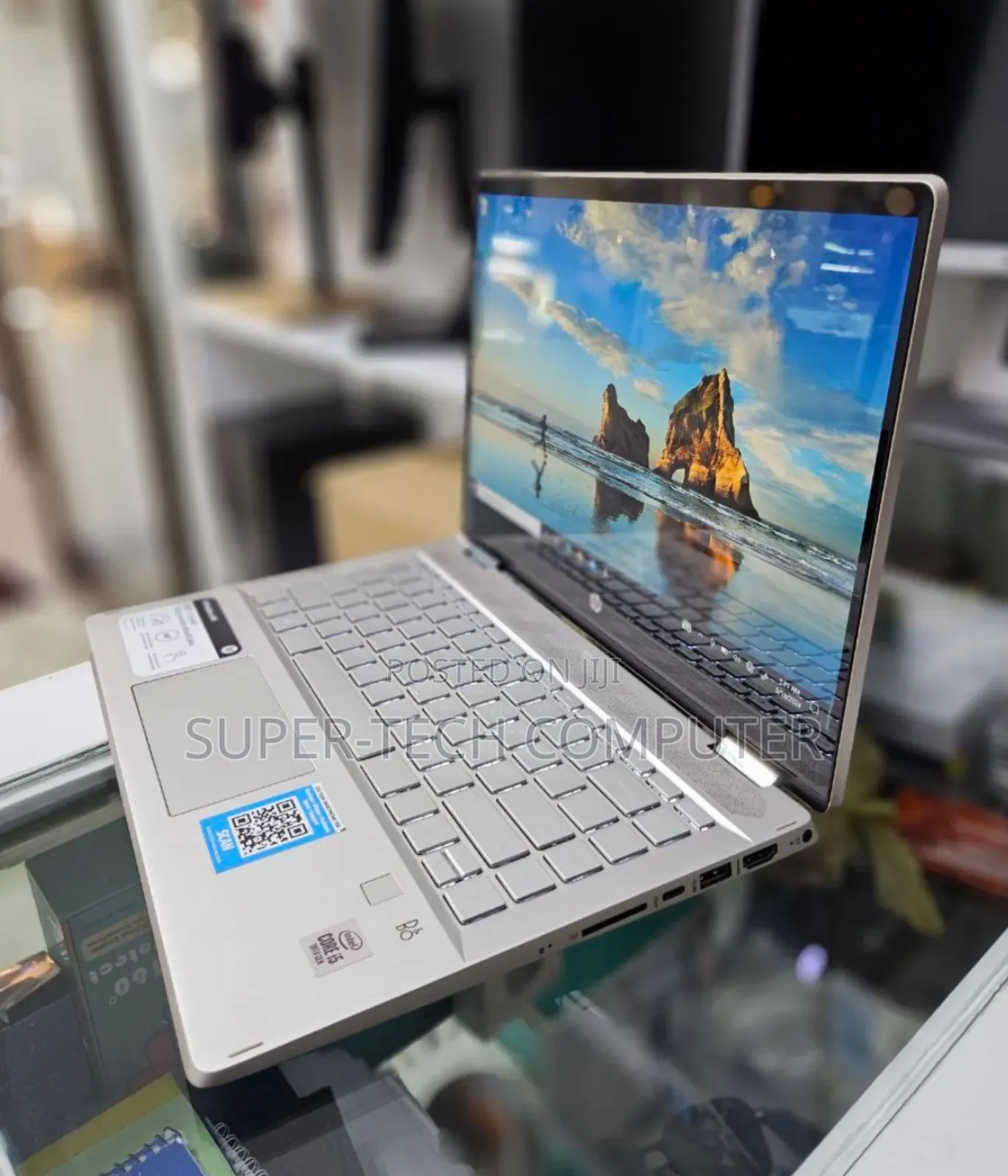 New Laptop HP Pavilion X360 8GB Intel Core I5 SSD 256GB