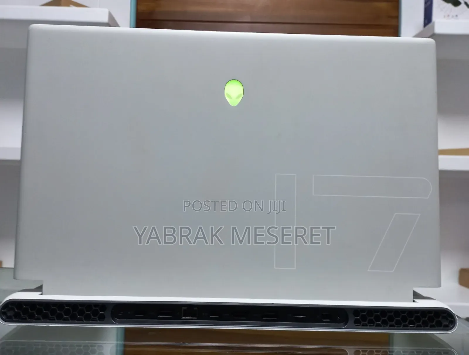 New Laptop Alienware M17x R2 16GB Intel Core I7 SSD 1T