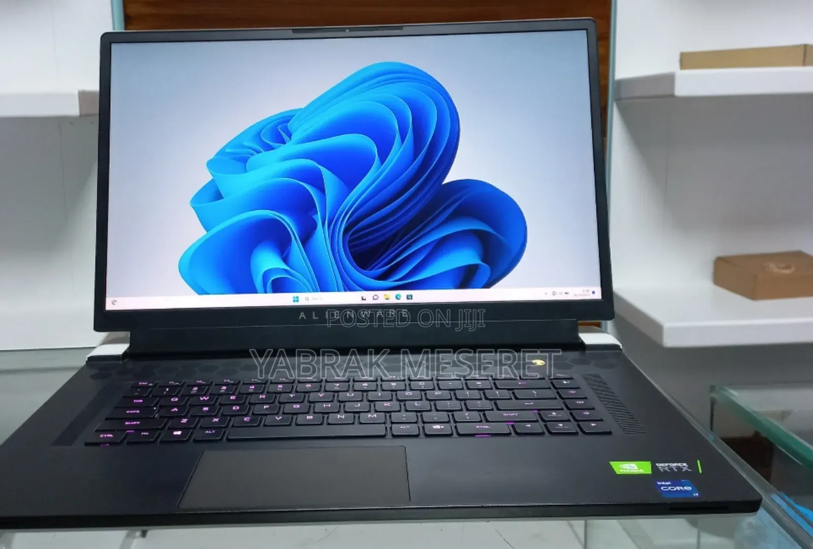 New Laptop Alienware M17x R2 16GB Intel Core I7 SSD 1T