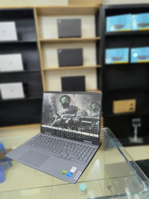 New Laptop Lenovo LOQ 15IRH8 16GB Intel Core I5 SSD 512GB