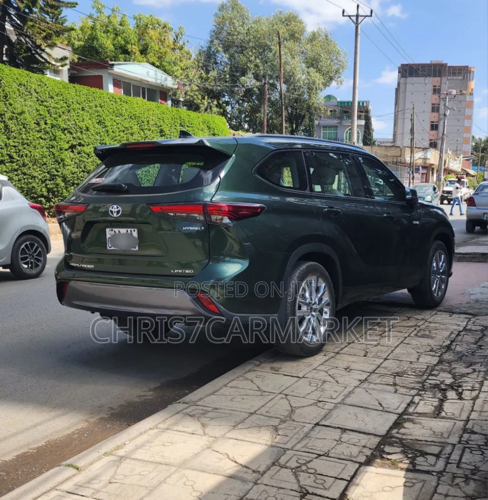 Toyota Highlander Limited AWD 2023 Green