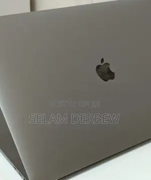 New Laptop Apple MacBook Pro 2017 16GB Intel Core I7 SSD 512GB