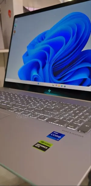 New Laptop HP 16GB Intel Core I7 SSD 512GB