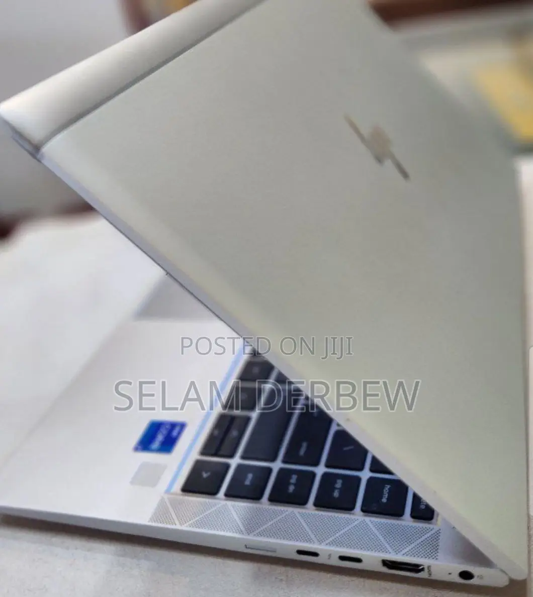 New Laptop HP EliteBook 840 G8 16GB Intel Core I7 SSD 512GB