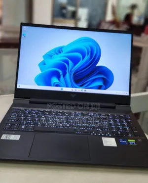 New Laptop HP Victus 15 16GB Intel Core I7 SSD 512GB
