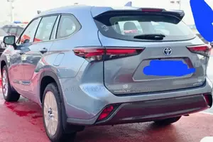 New Toyota Highlander 2024 Beige