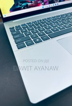 New Laptop HP Pavilion 15-cs3063cl 16GB Intel Core i7 SSD 512GB