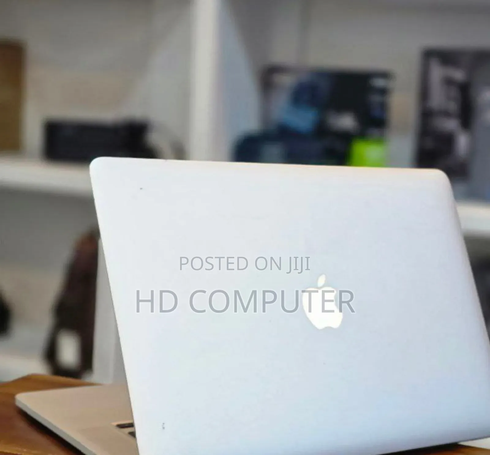 New Laptop Apple MacBook Pro 2017 16GB Intel Core i7 SSD 512GB