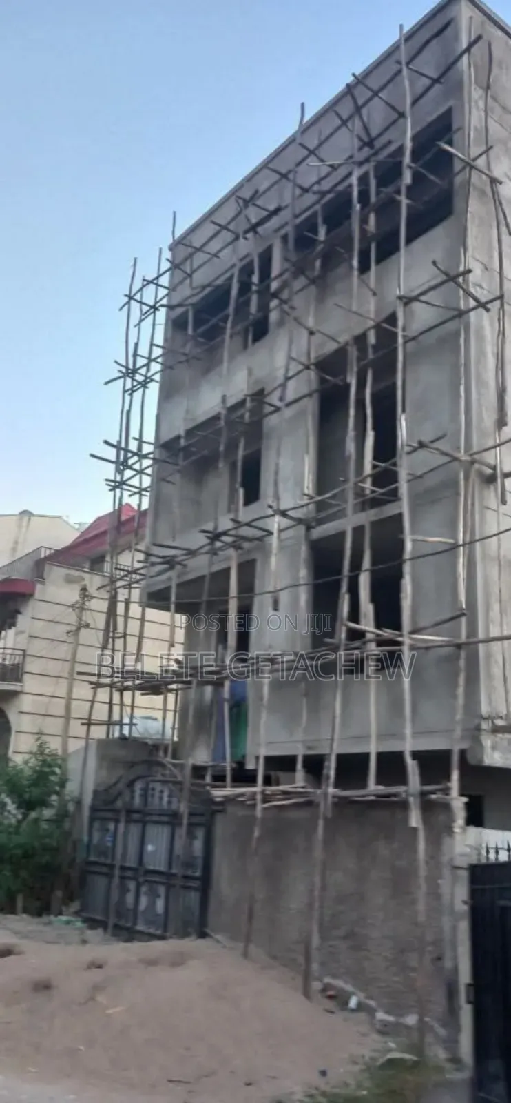 Ayat, G+3 Unfinished House 90sqm