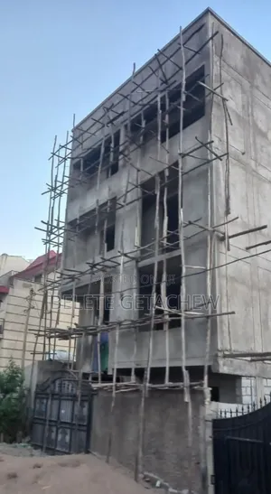 Ayat, G+3 Unfinished House 90sqm