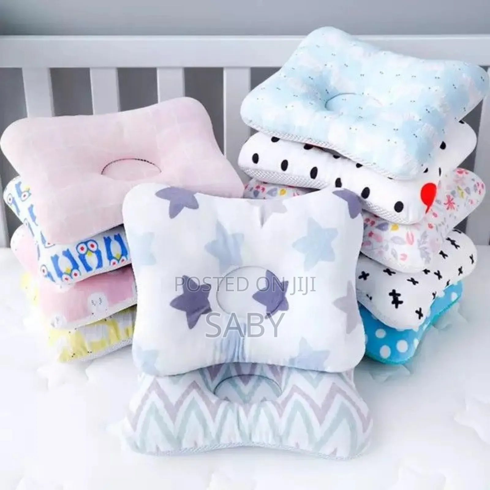 የአራስ ትራስ ካልሲ ጓንት (3 in 1)