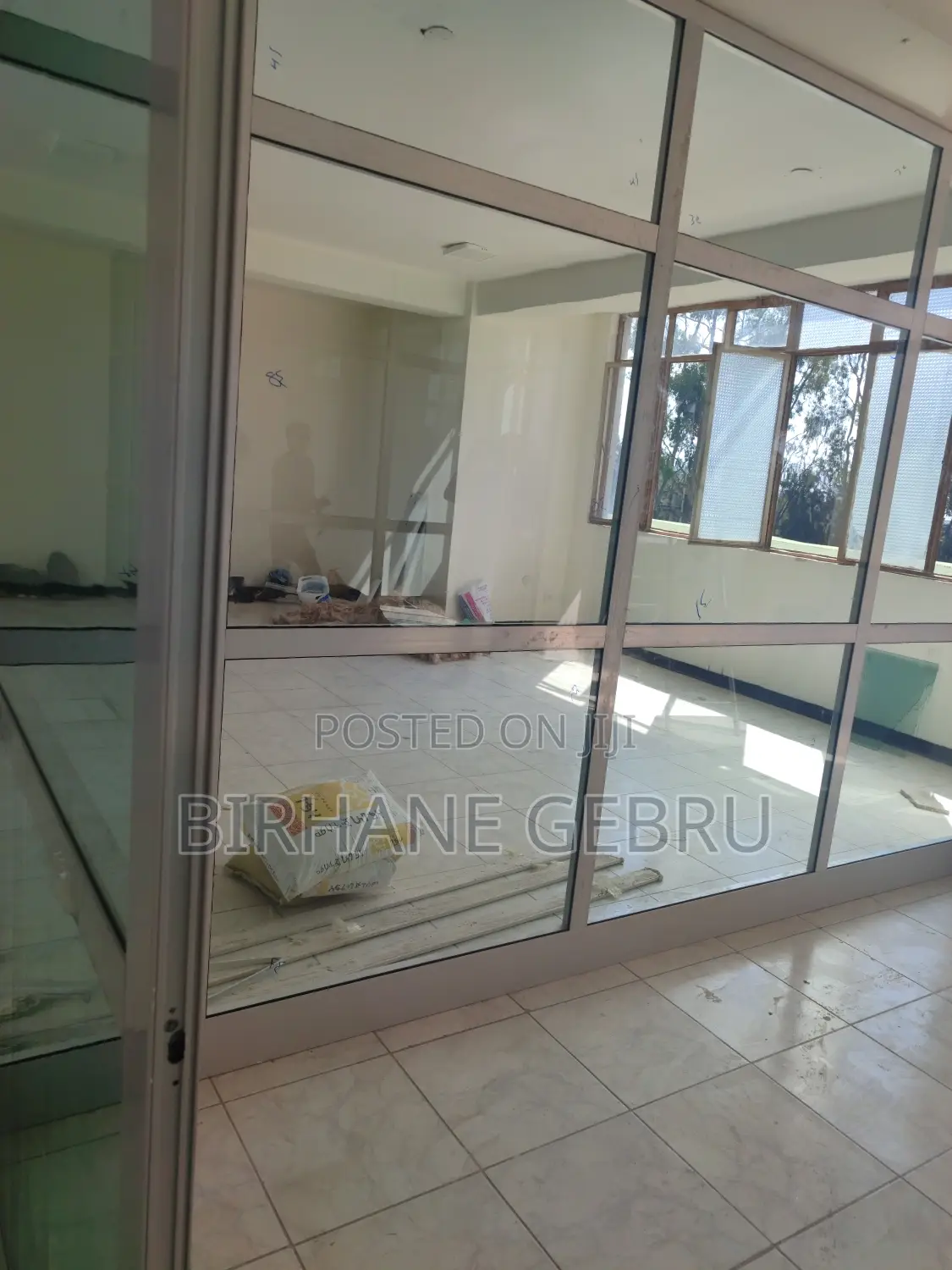 Luxury Apartiment Rent for Office