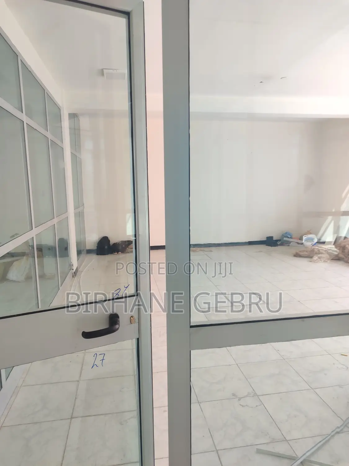 Luxury Apartiment Rent for Office