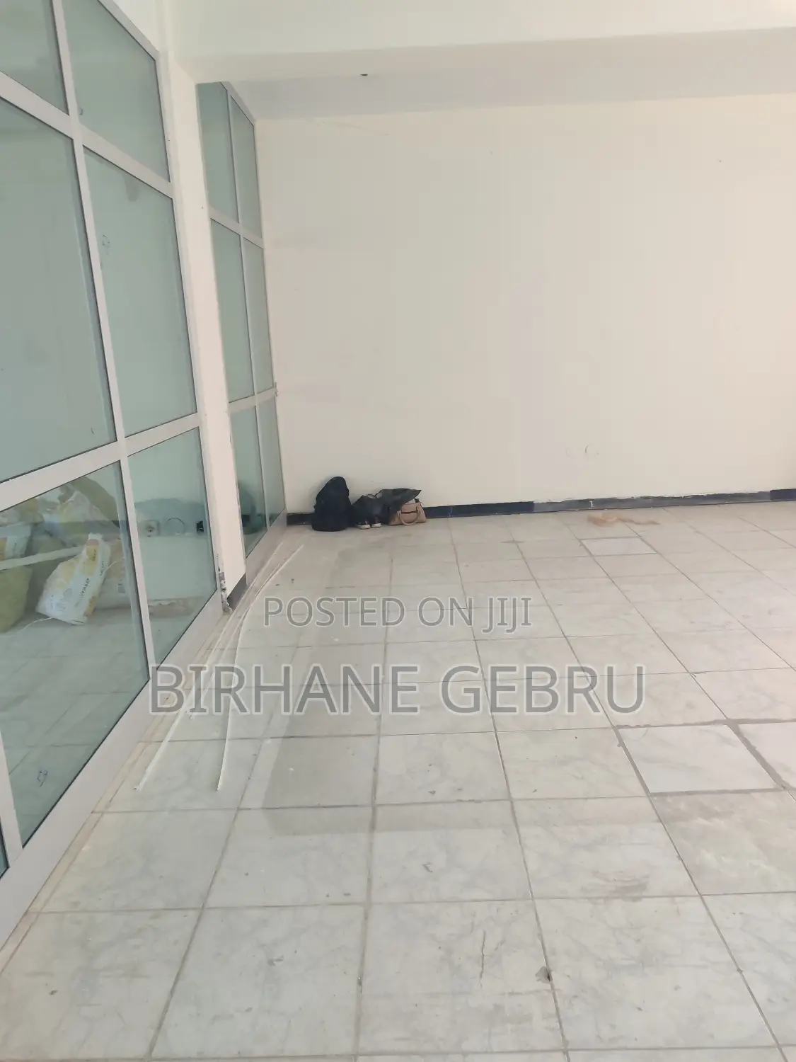 Luxury Apartiment Rent for Office