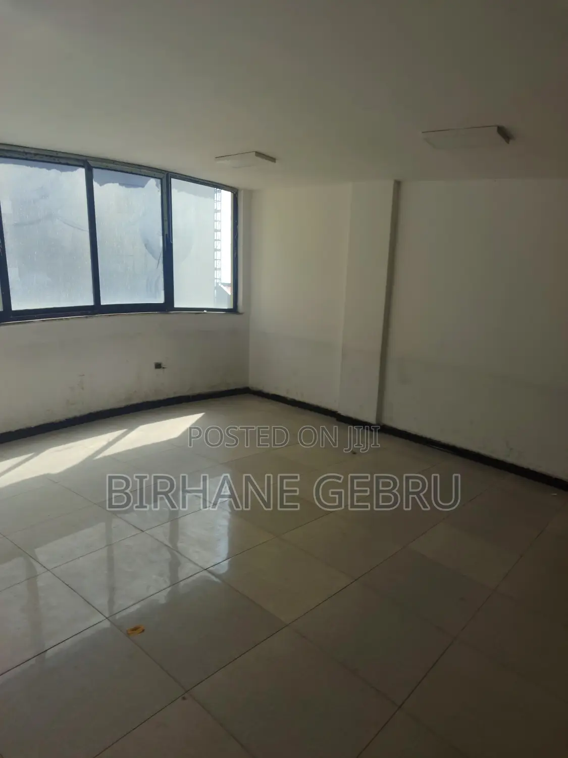 Luxury Apartiment Rent for Office