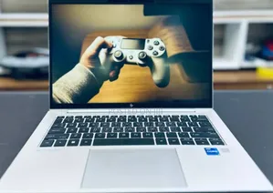 New Laptop HP EliteBook 840 10 16GB Intel Core I7 SSD 512GB