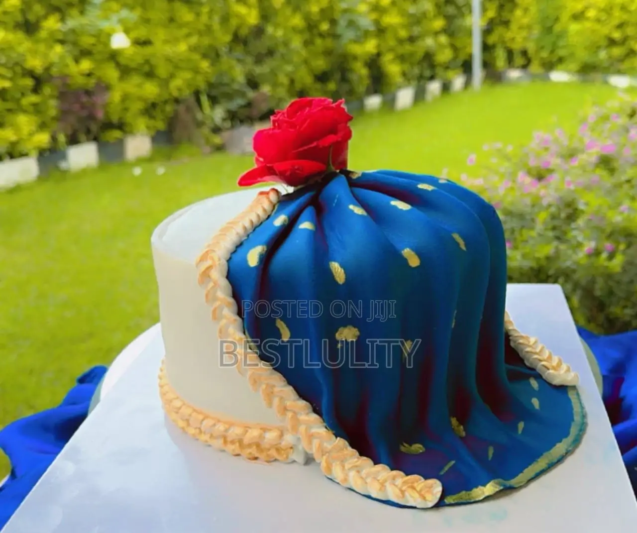 Cake Universery Fresh,Tasty From Best Bakery