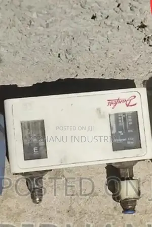 Photo - High And Low Pressure Switch
