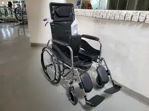 Toilet_wheelchair 蠟footplates
Solid Rubber Spoke Rear Wheel