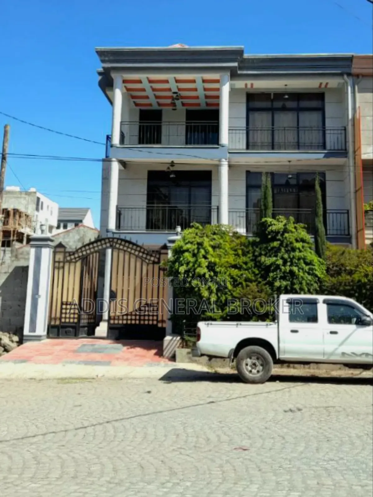 8bdrm House in ሀይሌ ጋርመንት, Nifas Silk-Lafto for sale