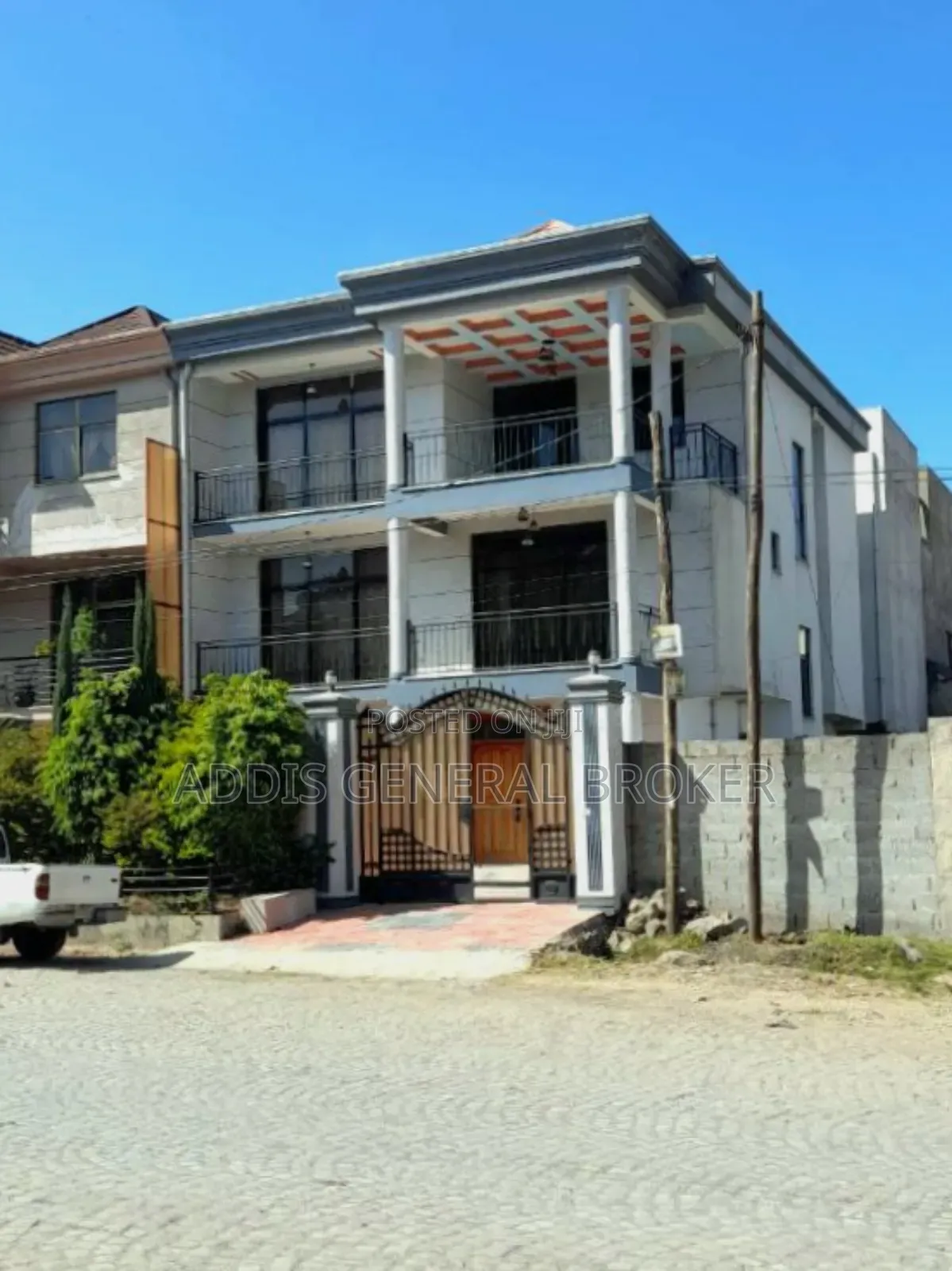 8bdrm House in ሀይሌ ጋርመንት, Nifas Silk-Lafto for sale