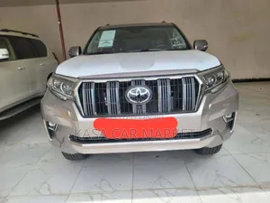 Photo - Toyota Land Cruiser Prado 2023 Blue
