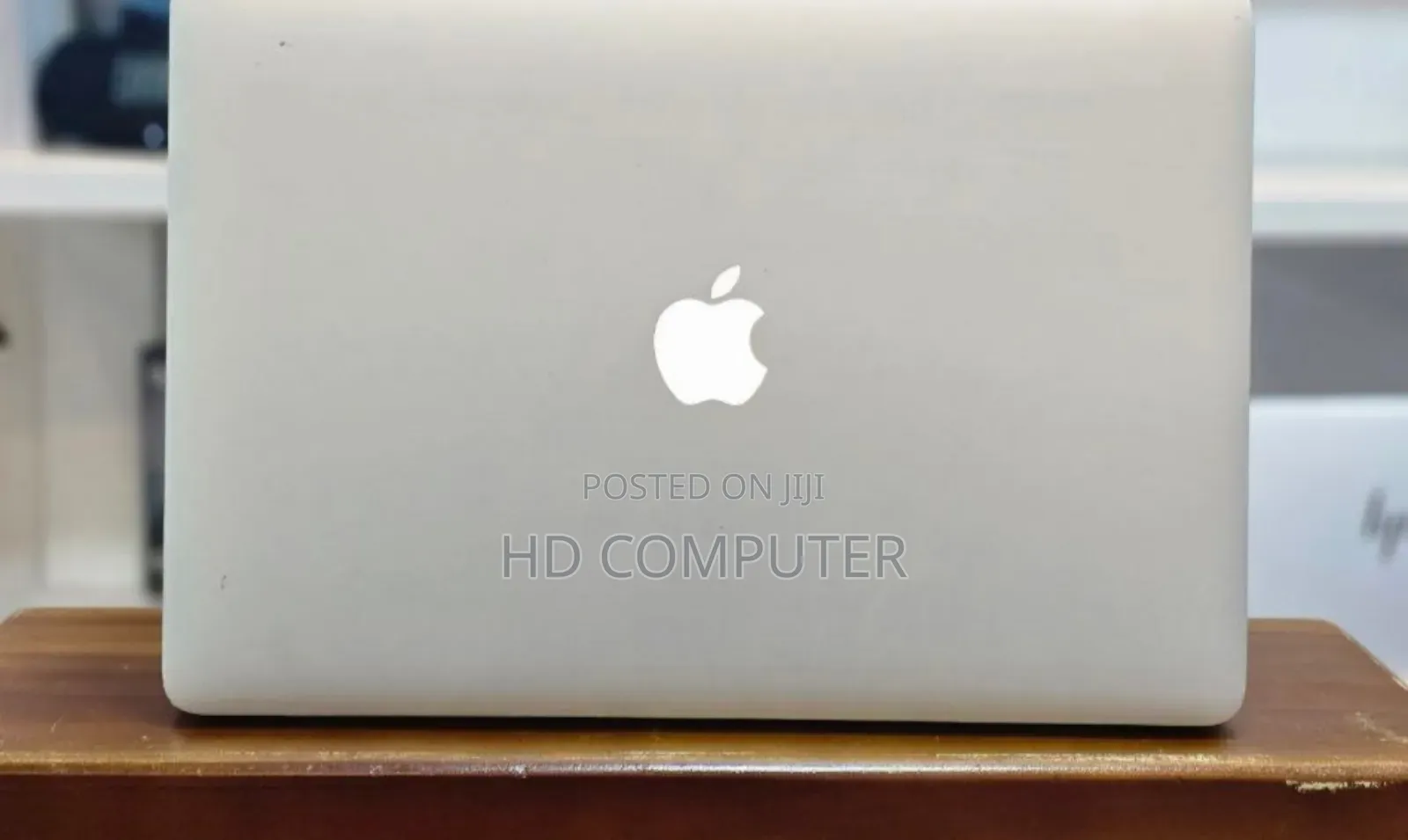 New Laptop Apple MacBook Pro 2015 16GB Intel Core I7 SSD 256GB