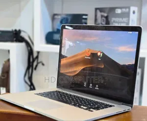 New Laptop Apple MacBook Pro 2015 16GB Intel Core I7 SSD 256GB