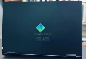 New Laptop HP 14-Dq1025cl 16GB Intel Core I7 SSD 512GB