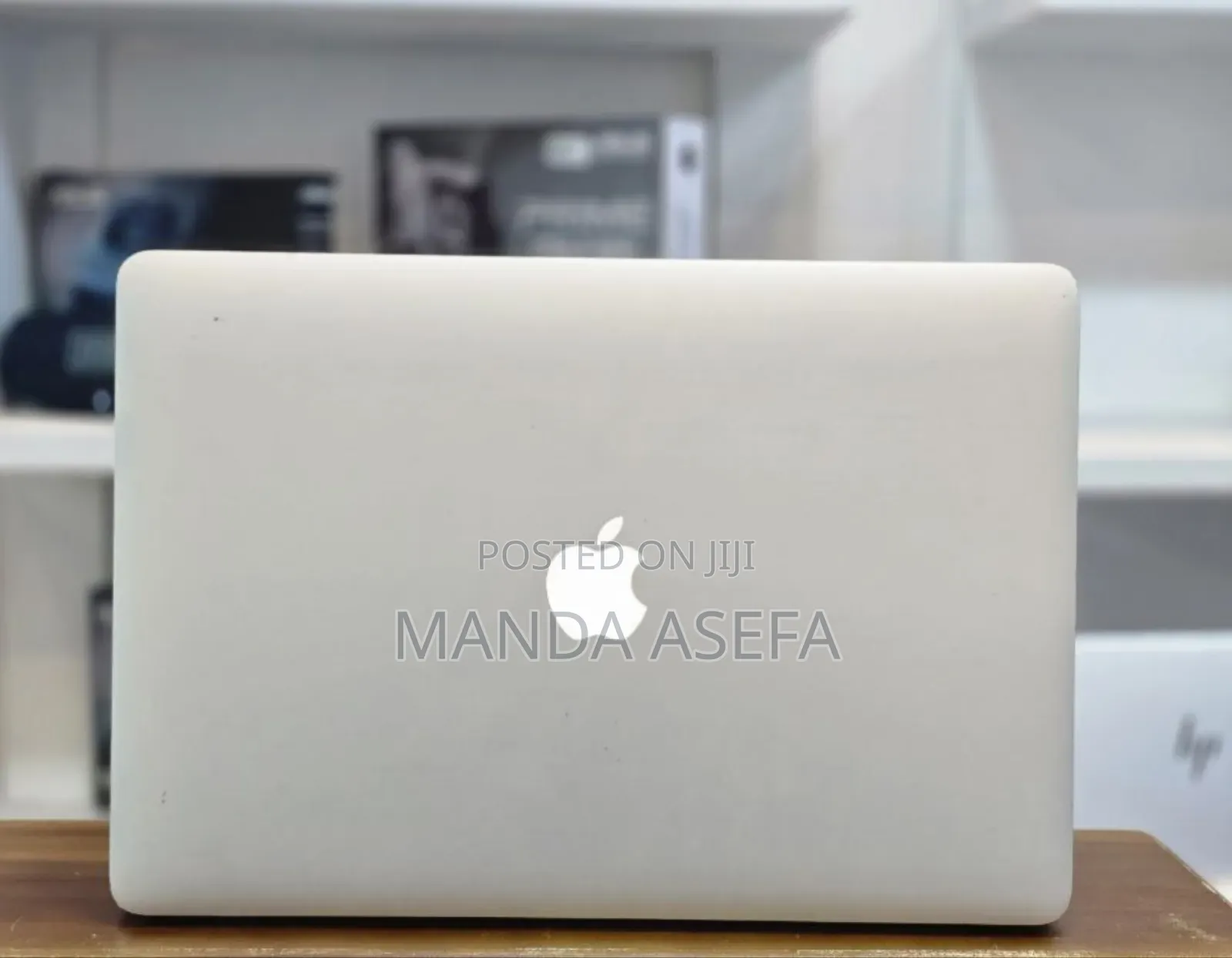 New Laptop Apple MacBook Pro 2015 16GB Intel Core I7 SSD 256GB