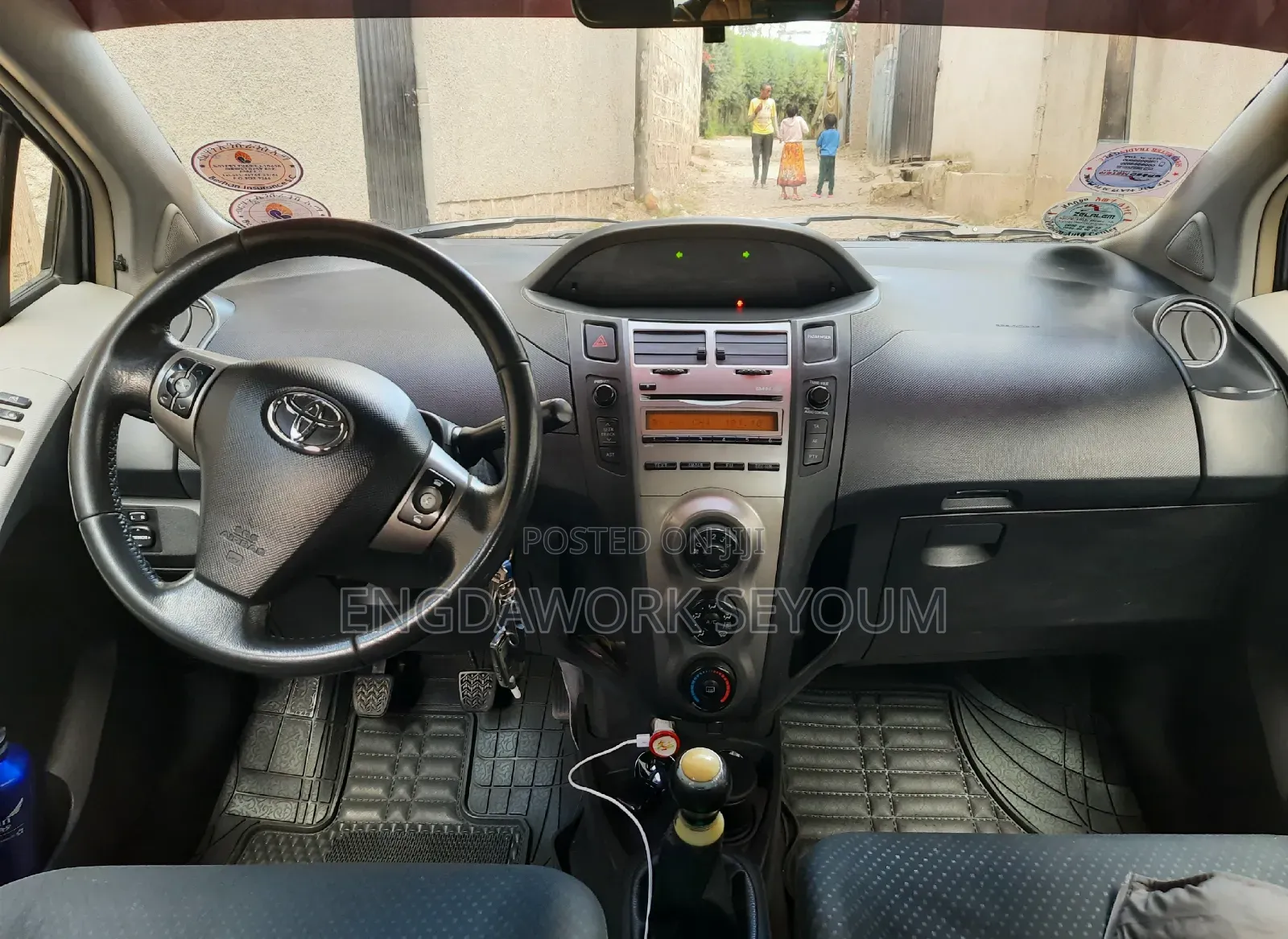 Toyota Yaris 2010 Blue