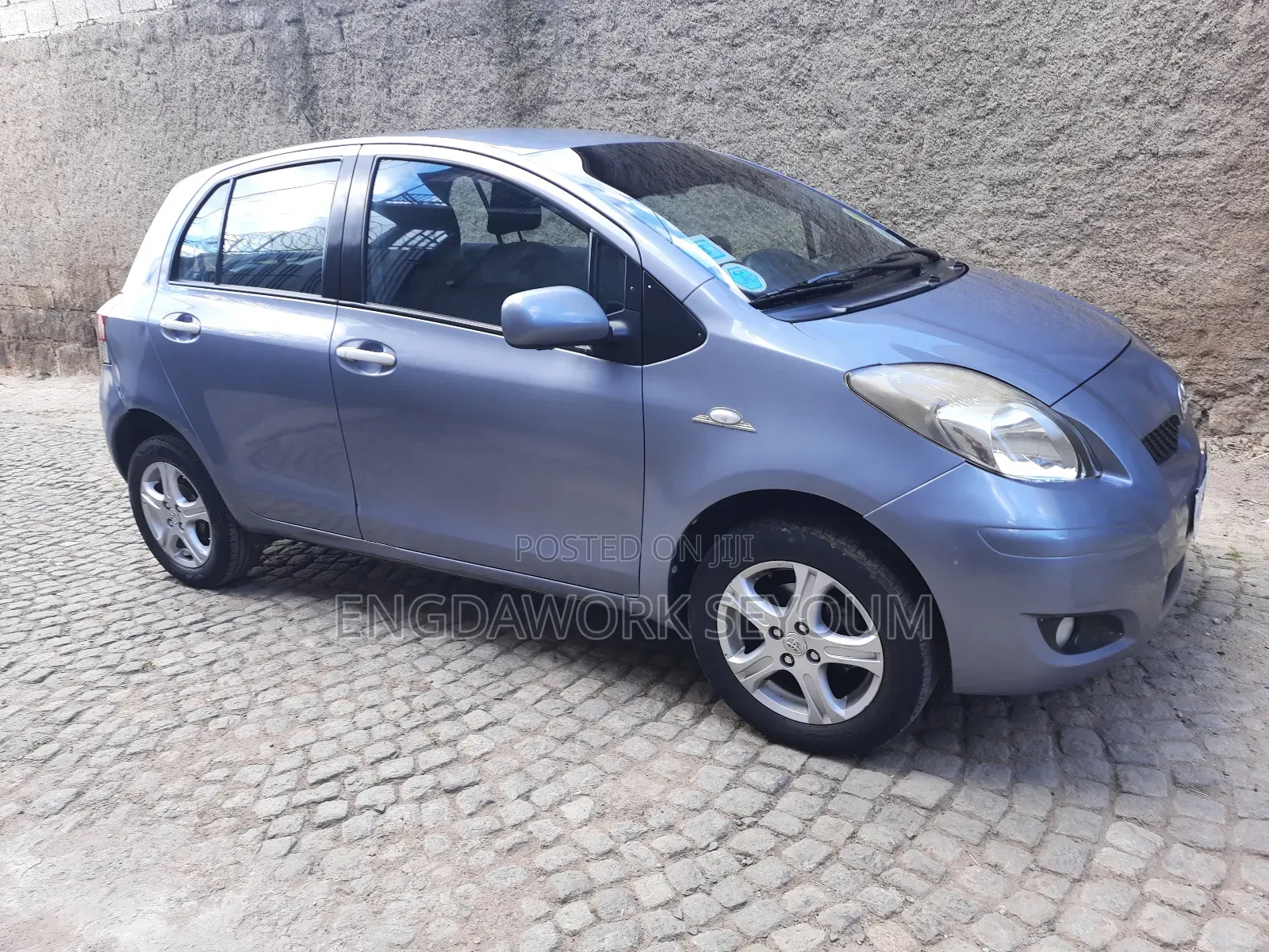 Toyota Yaris 2010 Blue