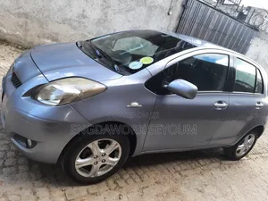 Toyota Yaris 2010 Blue