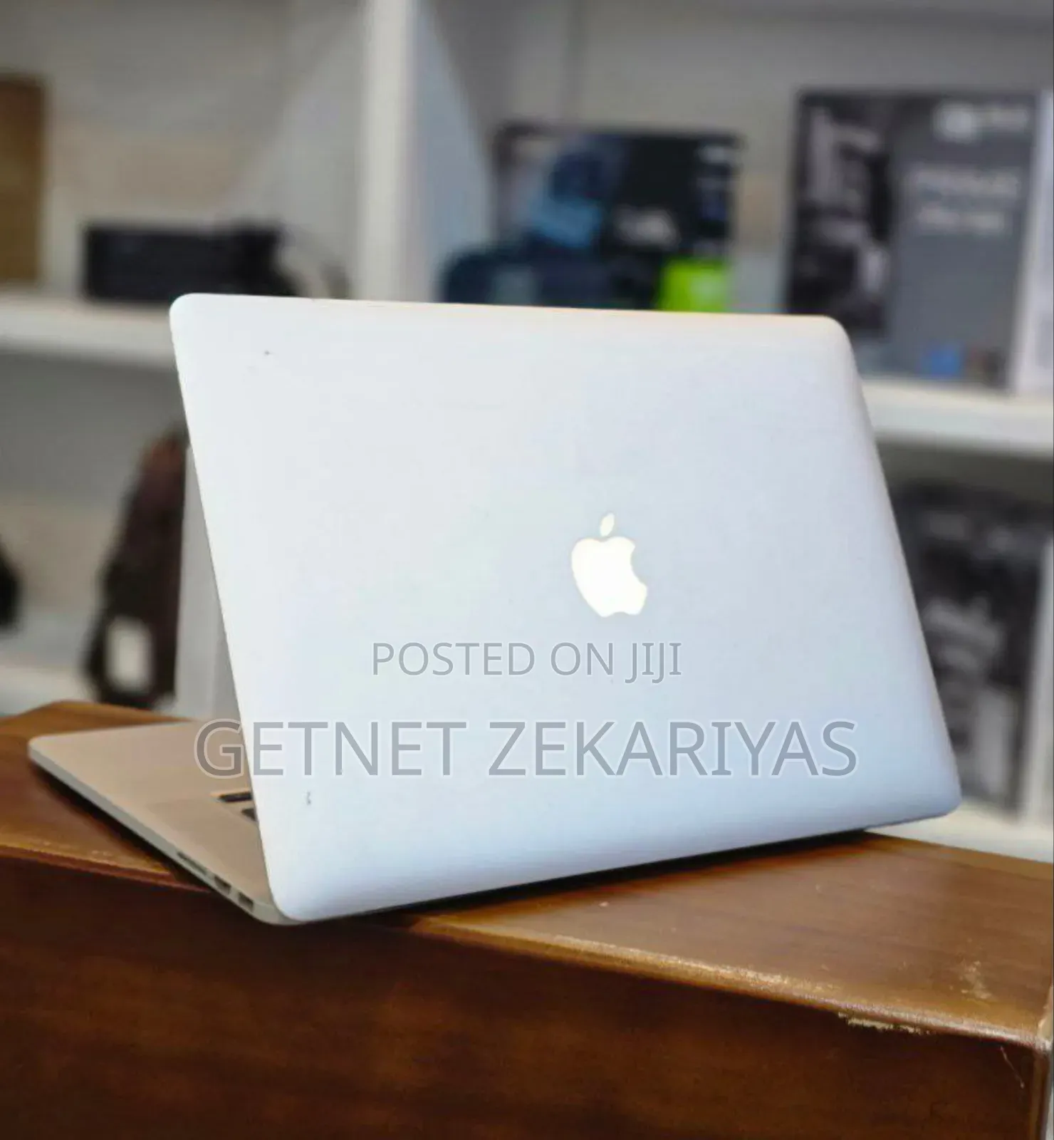 New Laptop Apple MacBook Pro 2015 16GB Intel Core I7 SSD 256GB